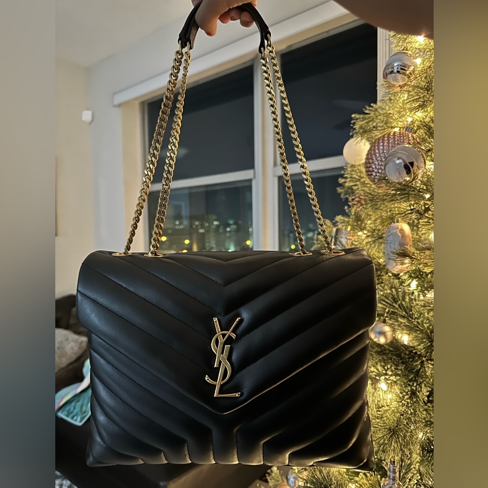YSL LouLou Matelasse Chevron Shoulder Bag in Black
